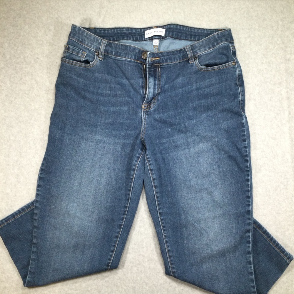 Lane Bryant Crop Blue Denim Jeans - Picture 2 of 7